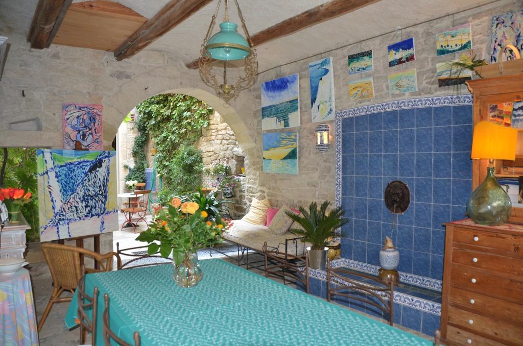 Bed And Art Bed and Breakfast Calvisson Exterior foto