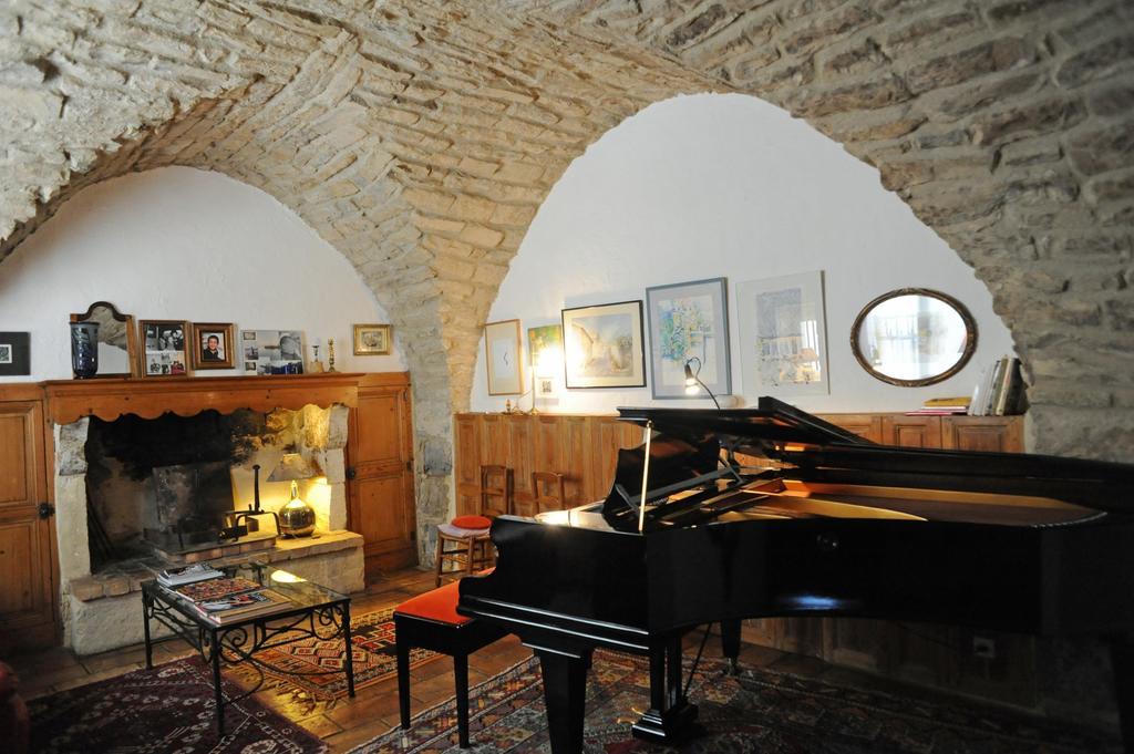 Bed And Art Bed and Breakfast Calvisson Exterior foto